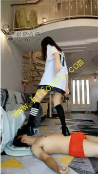 TL21458 YY啊】小贱各种踩51分钟