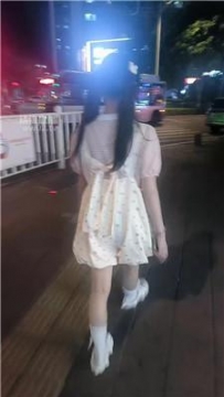 【调教视频】【素人饮水机】可爱小主车内白袜调 JS251022-21