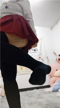 【调教视频】【广西木木】可爱女主-强制舔卫生巾/骑狗背 JS250107-28