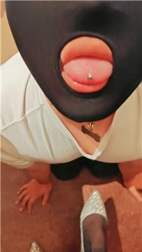 【调教视频】【桃老师】高跟黑丝踩踏-数据线抽 bf54086