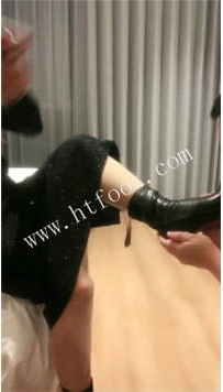 ZB3377 冰色】重度耳光58分钟