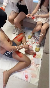 ZB7302 深情】姐妹门的鞋刷32分钟