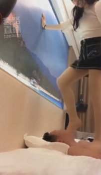 TL4208 苏墨墨 全体重暴力踩头窒息口水深喉