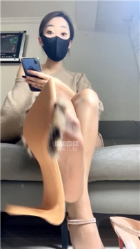 【第一视角】【颜艺】肉丝高跟玩弄    260110-28