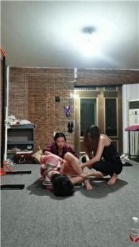 【调教视频】【媚娘工作室】双S-刑房犬化实录【上】 JS250729-6