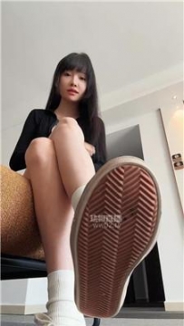 【调教视频】【莫吉托】双S-重度鞭打-连环踢裆【双视角版】 bf58745