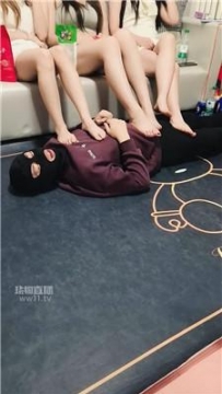 【调教视频】【颜可】多个女神踩木乃伊 JS251225-31