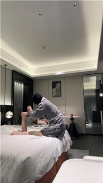 【调教视频】【小云酱】可爱白丝小主虐 bf59583