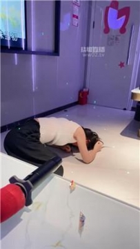 【调教视频】【南烟】KTV逗母狗[下] JS251027-35