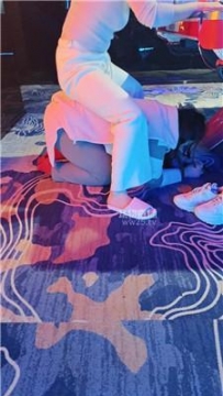 【调教视频】【是樱樱呀】台球厅处刑母狗【三】 JS260301-39