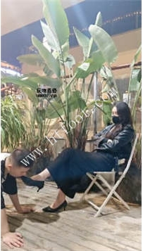 ZB4850 重庆男神】麻辣女教师户外调教38分钟