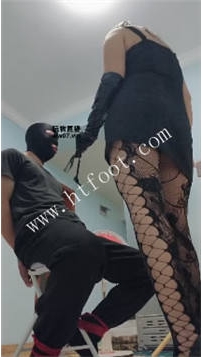 ZB3920 霸道女主】严刑逼供20分钟