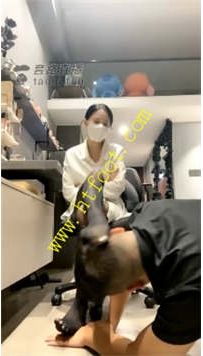 TL22431 弯弯小阿姨】伺候犯错被揪耳朵扇脸49分钟