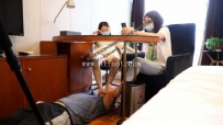 30906  【第5风格】被两位小姐姐调教舔脚