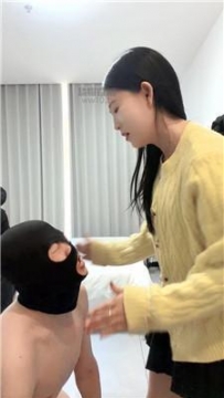 【调教视频】【狠心小妈】情侣主-圣水耳光羞辱口水 JS260116-23