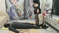 【调教视频】【嘤嘤嘤】嘴塞袜子/伺候化妆/反绑/黑丝高跟踩/骑马 JS241210-28