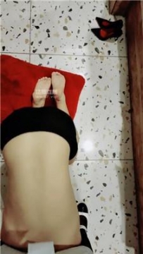 【调教视频】【淮柔】电击虐-酸臭黑丝舔【双视角版】 bf54019