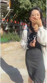 TL49933 素人挖掘机】开发05年素人反差妹37分钟
