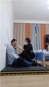 【调教视频】【刑狗】铁链拴住人形犬 JS251128-8