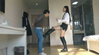 34660  小姐姐厚重长靴硬核踢裆防身术练习