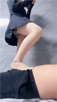 【调教视频】【泡泡】肉丝脚蹂躏踩脚垫 JS250521-2