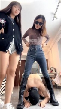 【调教视频】【漫漫大人S】双S-脏鞋原味袜羞辱 bf60552