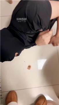 【调教视频】【可可】雪地靴踩-滴蜡-藤条抽 JS251220-12