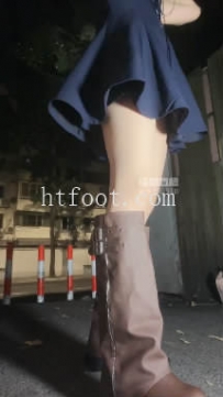 ZB10692 毒-主人带出去夜晚玩狗37分钟