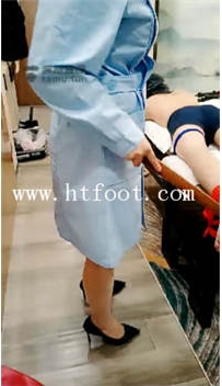 TL18068 郭照双女王玩双奴22分钟