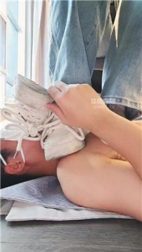 【调教视频】【静怡】沉浸式-运动鞋白棉袜碾压狗头 JS251016-9