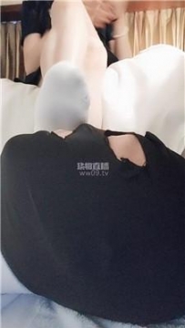 【调教视频】【糖糖老师】近距离-白袜脚玩奴 JS251214-2