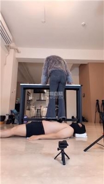 【调教视频】【海洋女王】双S-高跟碾压踩废物【双视角版】 JS251201-23