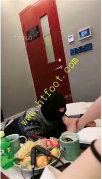 TL27227 艾诺】开发素人技师打狗耳光技师全程淡定看着狗子吃脚挨打56分钟