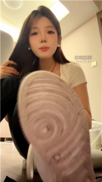 【第一视角】【七七】肉丝口水辱盯    260520-19