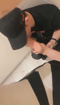 TL3725 歌迪丝 女厕补妆贱狗在脚底下
