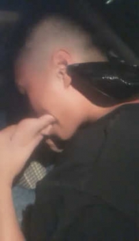 TL3729 兽王 车上强迫不情愿舔脚的贱狗