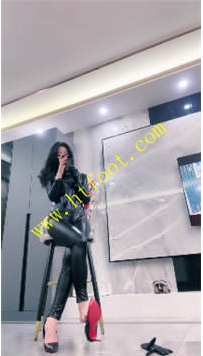 TL35516 禾未】女王装连体皮衣44分钟