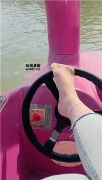 【调教视频】【莱恩】游船的时候不忘调狗 JS250516-3