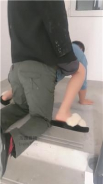 【调教视频】【棠棠殿下】楼道间犬化双奴 JS251007-22