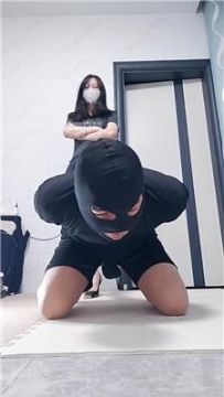 【调教视频】【灵竹】捆绑强制吃脚皮 JS260316-32