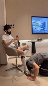 【调教视频】【苏州婉儿】鞭打-骑马转胯-及膝白袜辱 bf53551