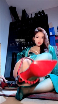 【第一视角】【Cleopatr】绿丝高跟美臀诱惑    260408-34