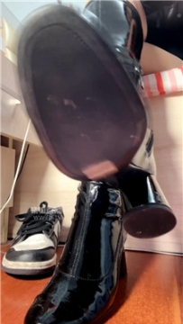 【第一视角】【咬猫】靴子香水流J吃J    260312-49