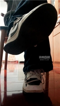 【第一视角】【朦】运动鞋白袜爆骂场    260102-8