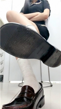 【第一视角】【女神mio】白袜支配释放 260405-29