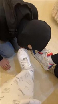 【调教视频】【七七小主】双S-轮流舔素人学生主的脏鞋/喝洗脚水 JS241227-16
