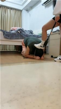 【调教视频】【周周】脏运动鞋白袜玩虐废物 JS250521-15