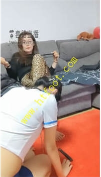 TL24433 风情艳主】地下宫殿虐女奴33分钟