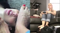 22280 女女-超怂的妹子被别人双脚踩着脸辱骂录视频羞辱，竟然一动不敢动！