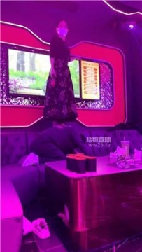 【调教视频】【悠悠琪琪】双S-陪酒小妹的脚下奴 JS260222-17